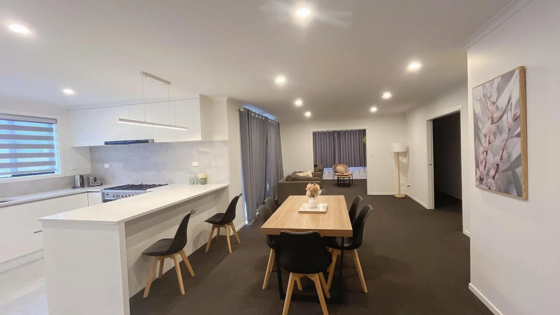 Rotorua Sunshine Brand New 4 Bedroom House Ferienhaus