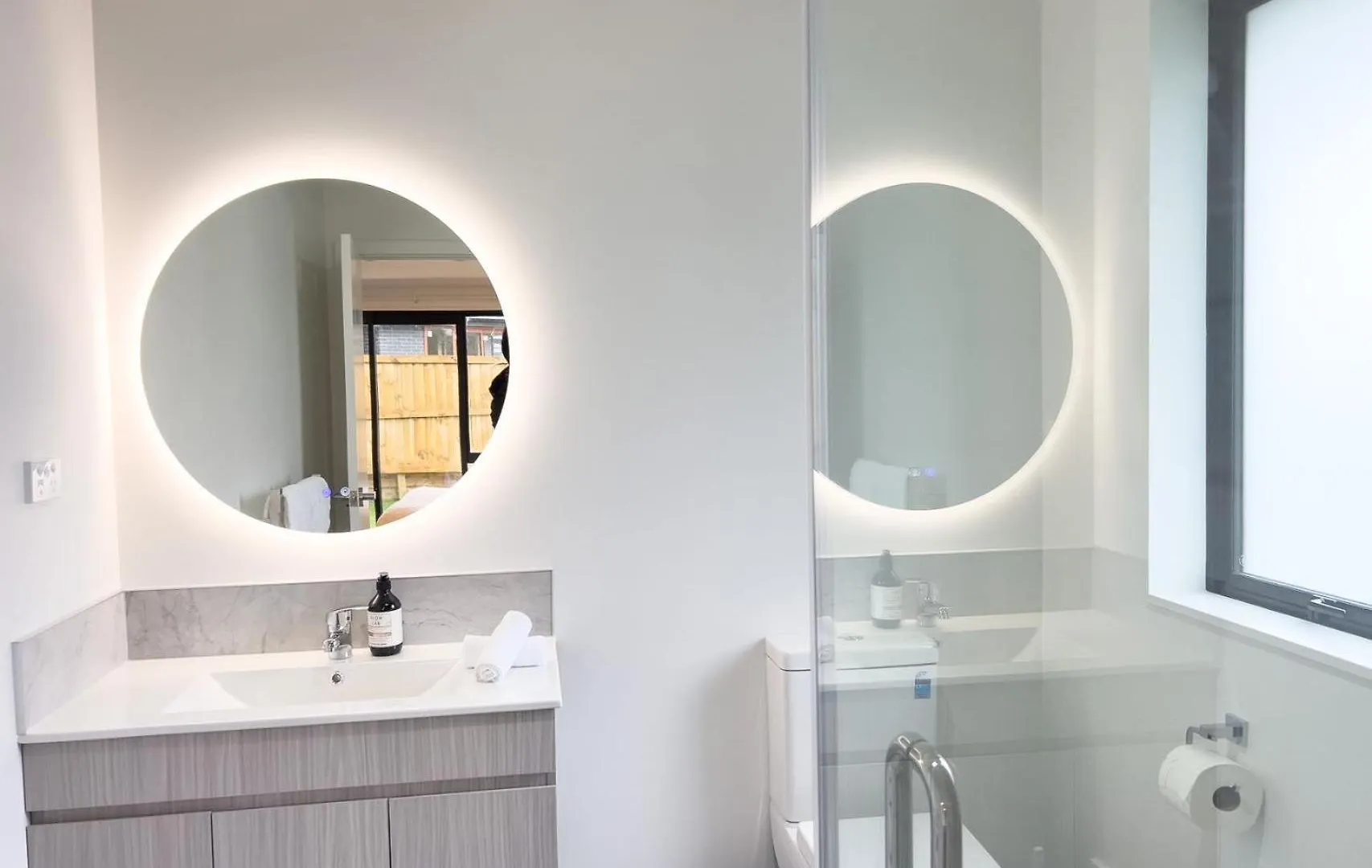 Ferienhaus Rotorua Sunshine Brand New 4 Bedroom House